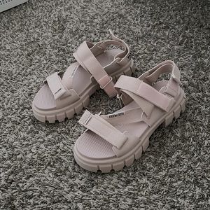Palladium Revolt Sandal, Rose Smoke, US 8